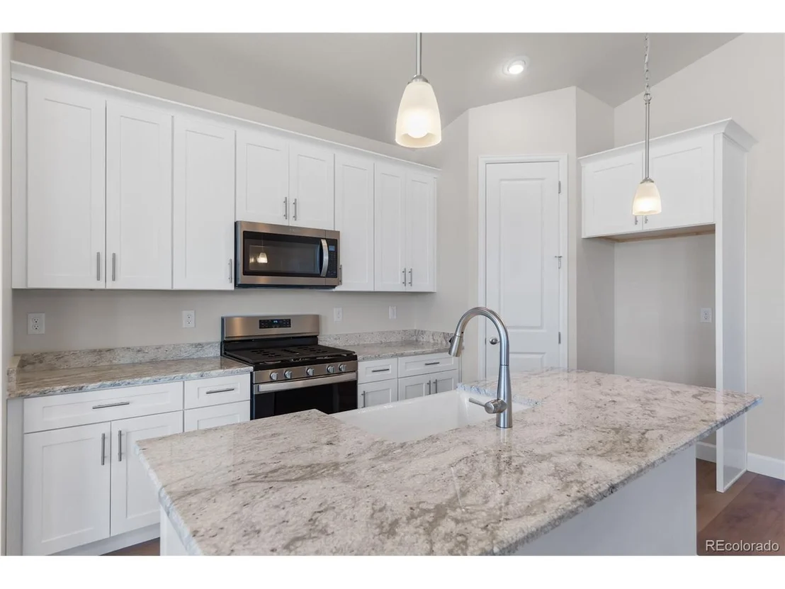 Photo of 2143 Peralta Loop
