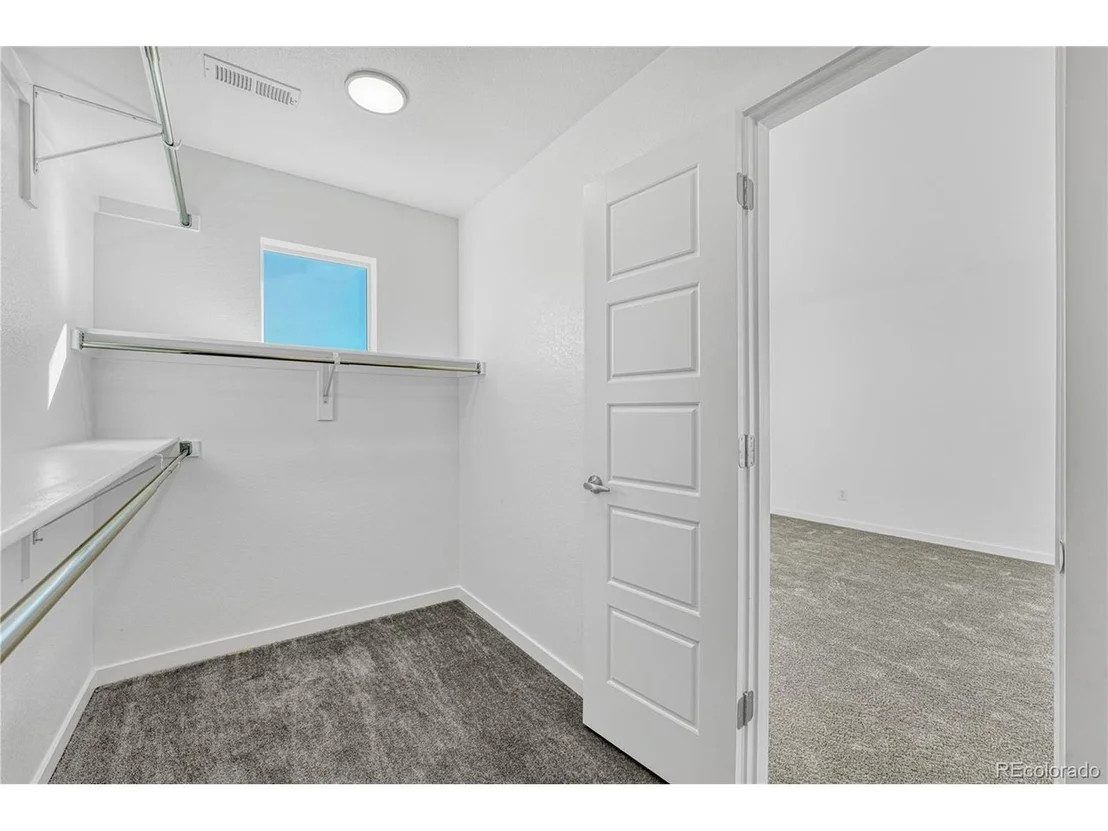 Photo of 246 Mohawk Cir