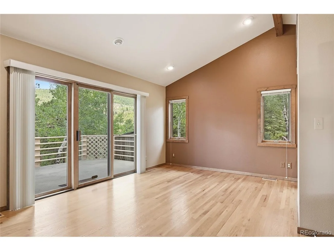 Photo of 90 Rose Hip Ln