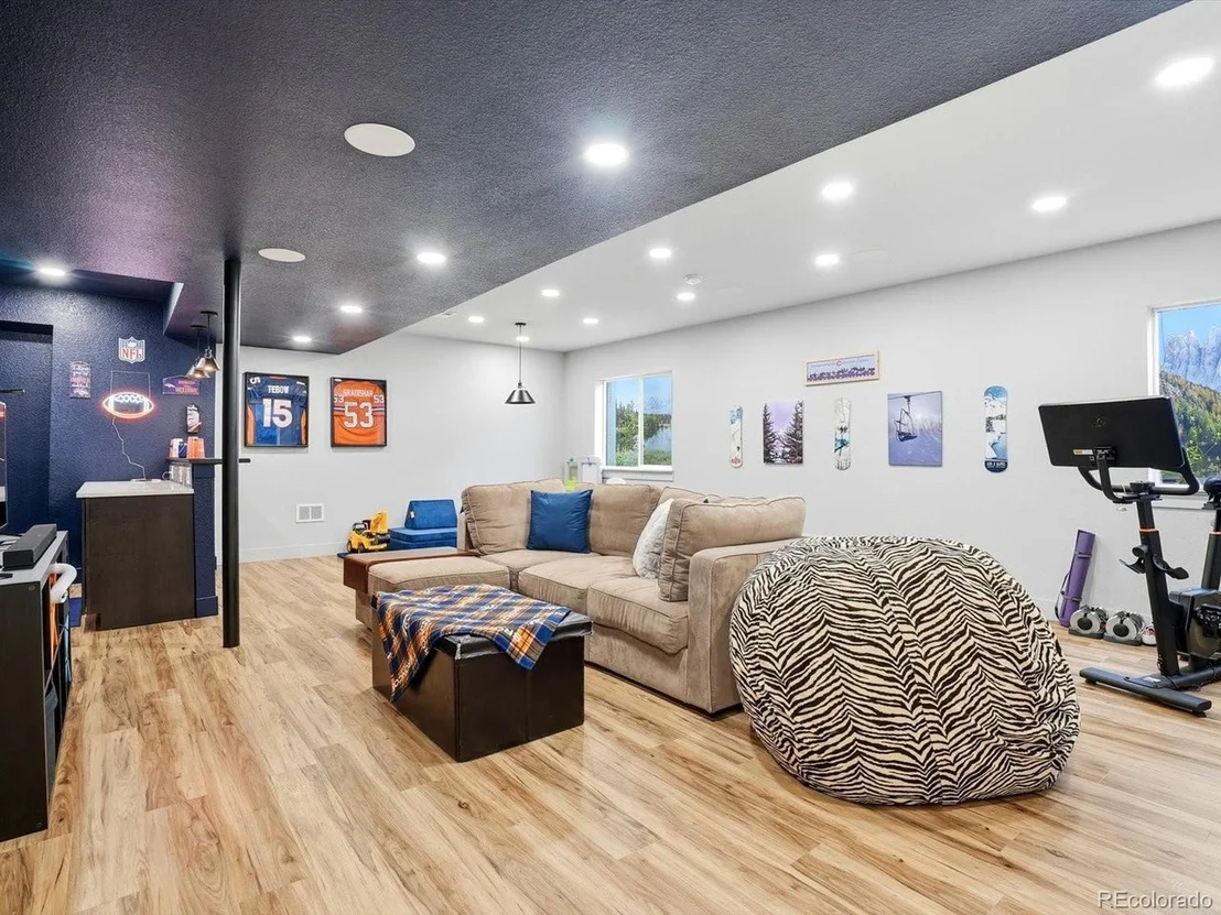 Photo of 2626 Gray Wolf Loop