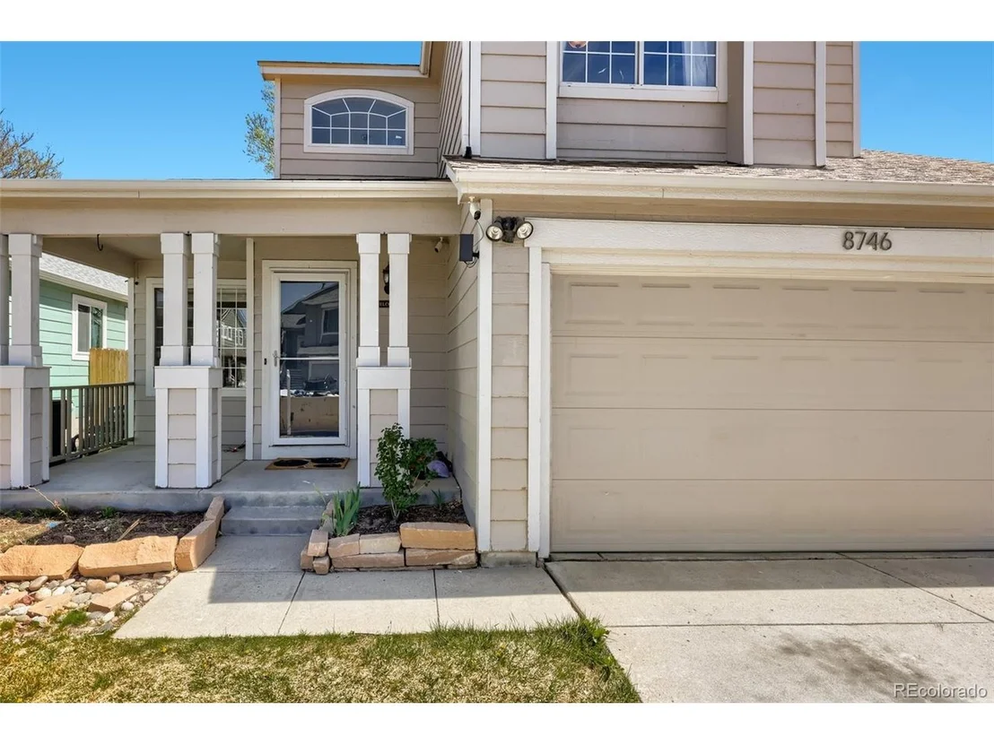 Photo of 8746 Cloverleaf Cir