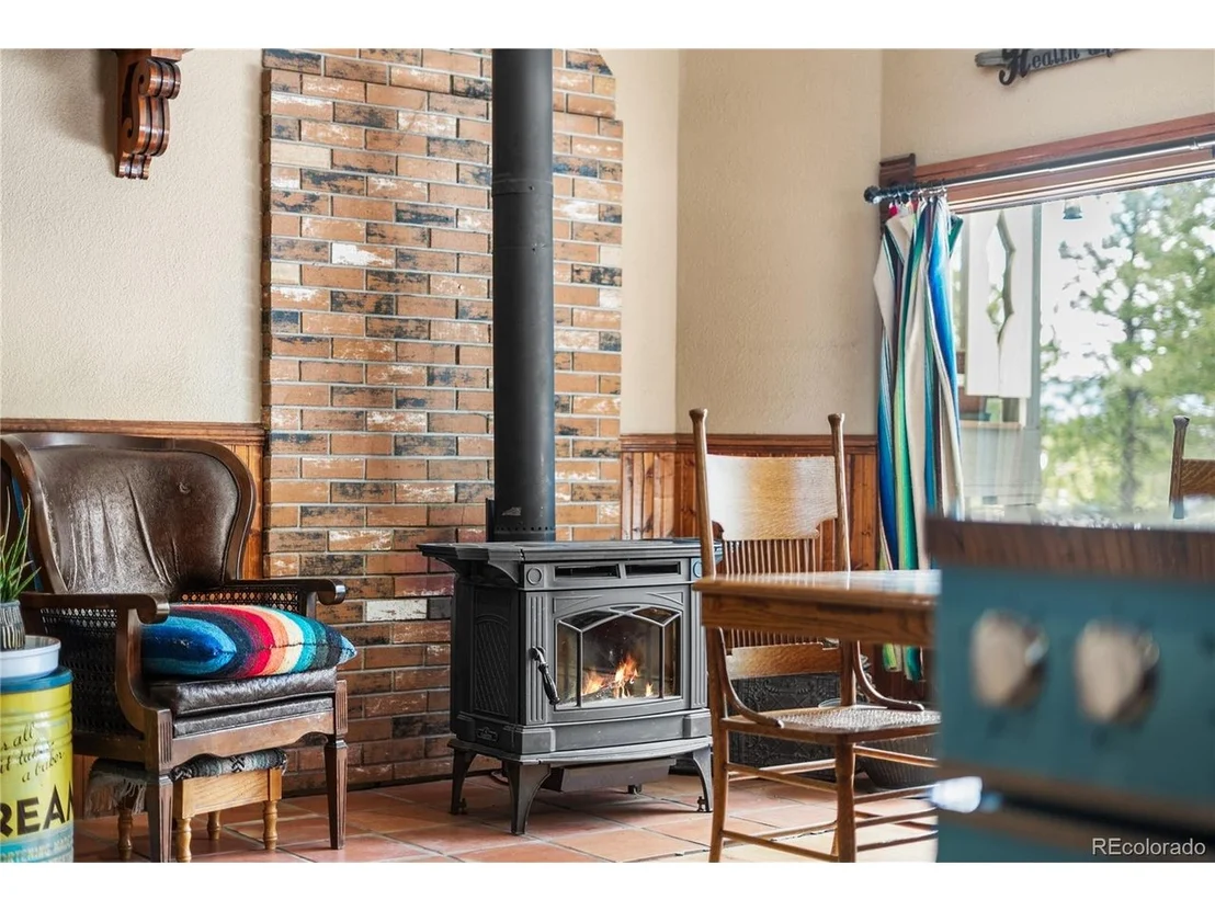 Photo of 82 Iris Dr