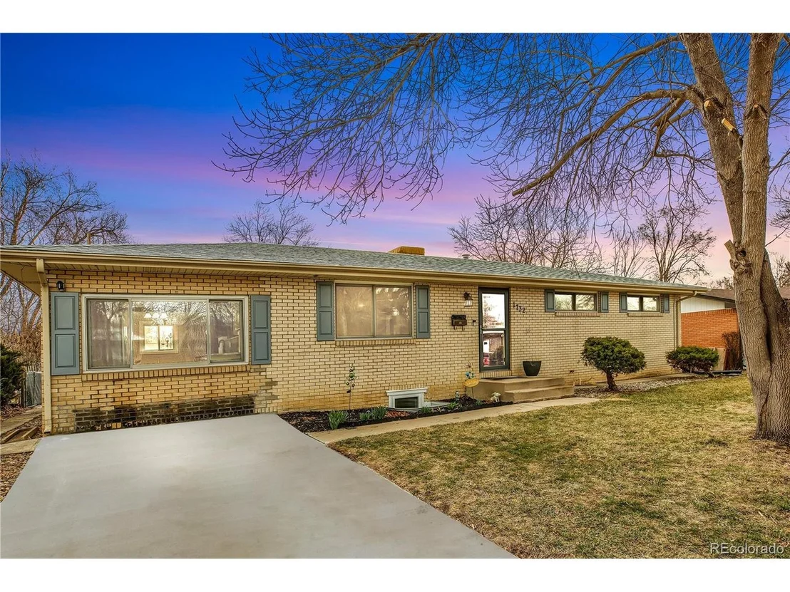 Photo of 1732 Centennial Dr