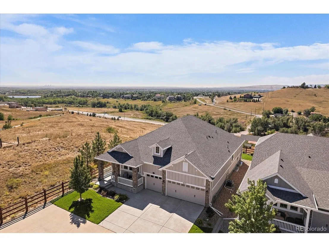 Photo of 8412 Quaker Cir