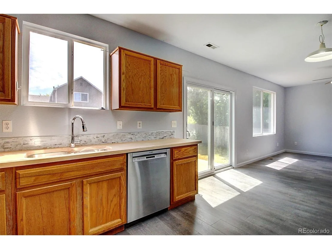Photo of 6131 Shamrock Cir