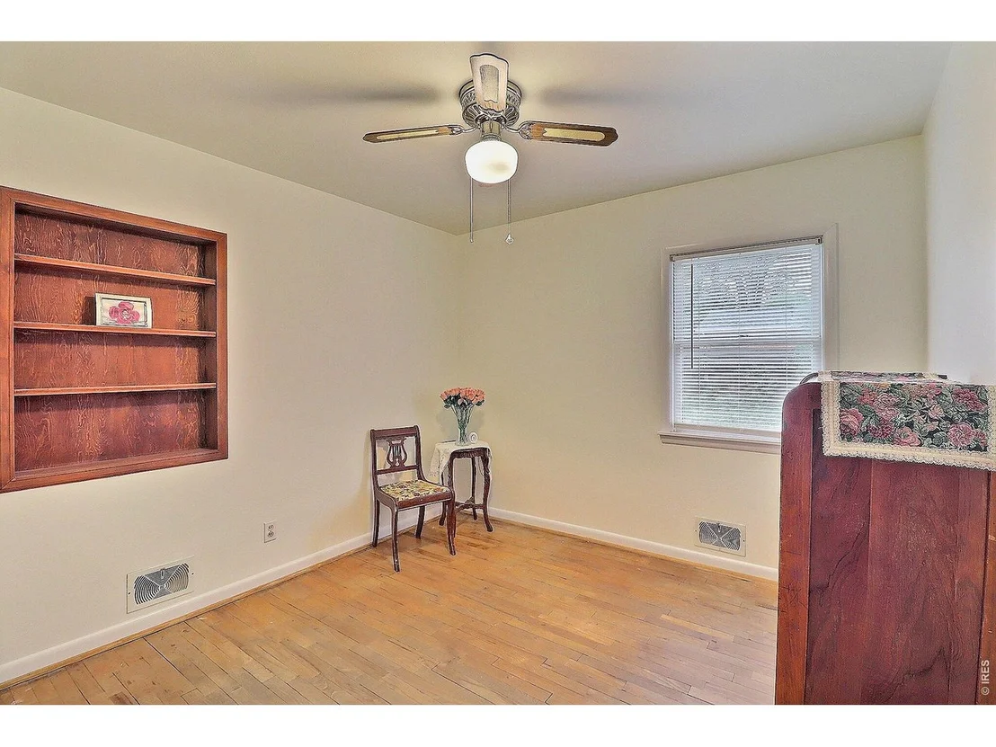 Photo of 3001 Sunset Dr