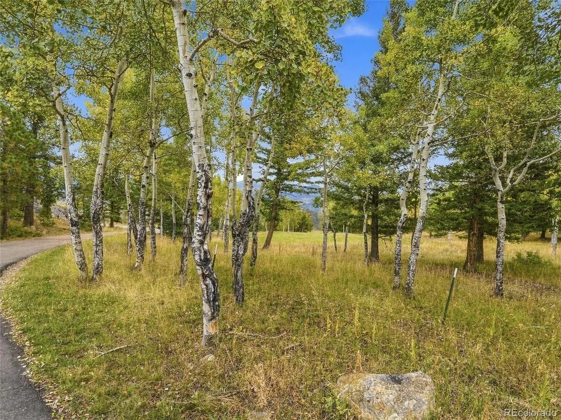 Photo of 35000 Fox Ridge Rd