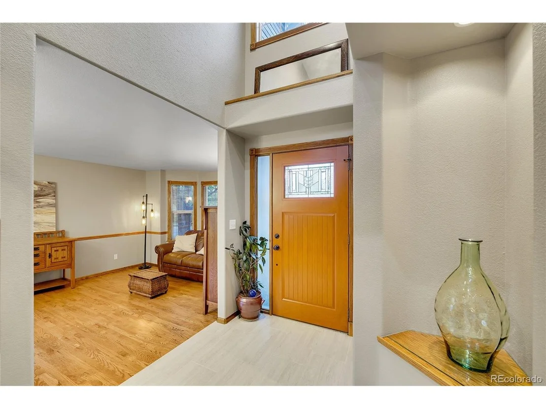 Photo of 1101 Ridgeview Cir