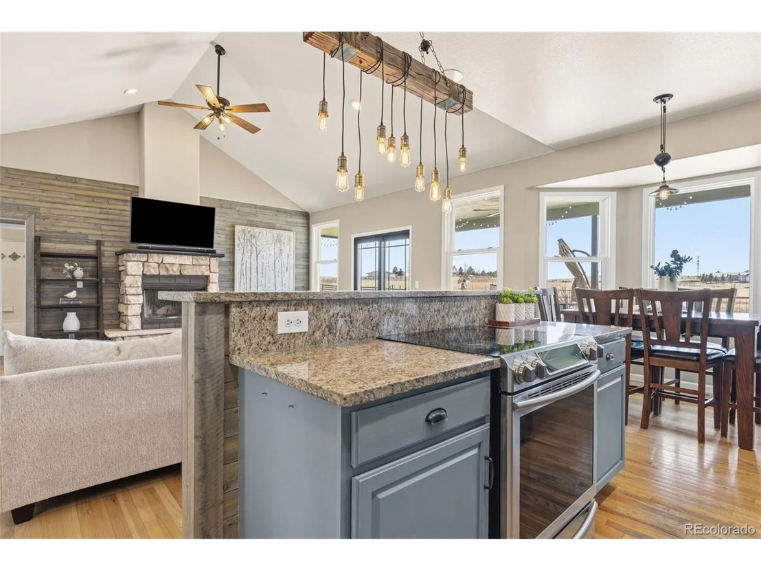 Photo of 6690 Sunset Cir