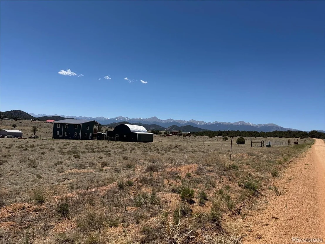 Photo of 1048 Blazing Saddle Trl