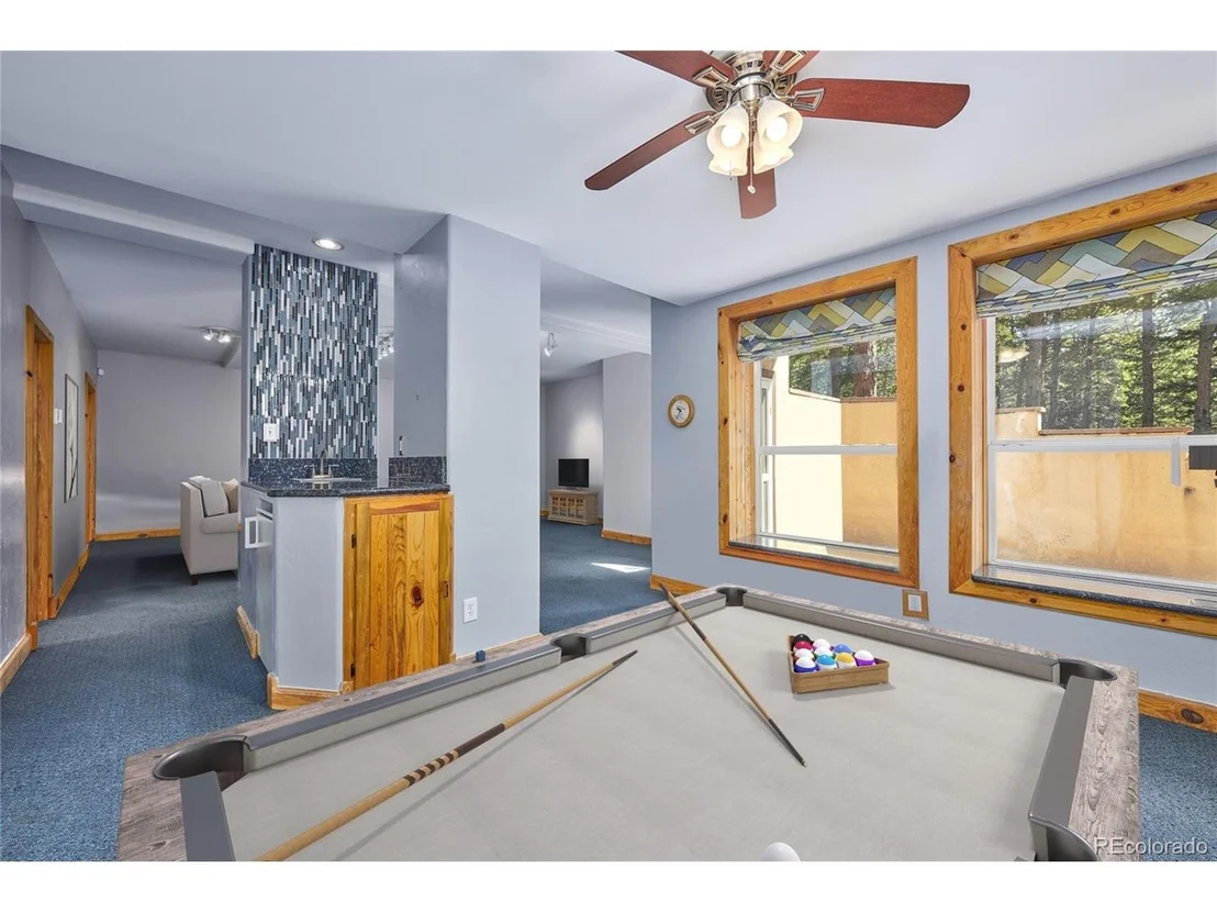Photo of 323 Spruce Way