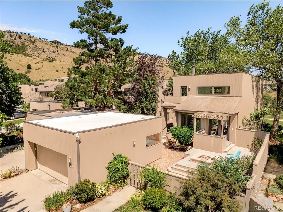 Photo of 485 Quail Cir