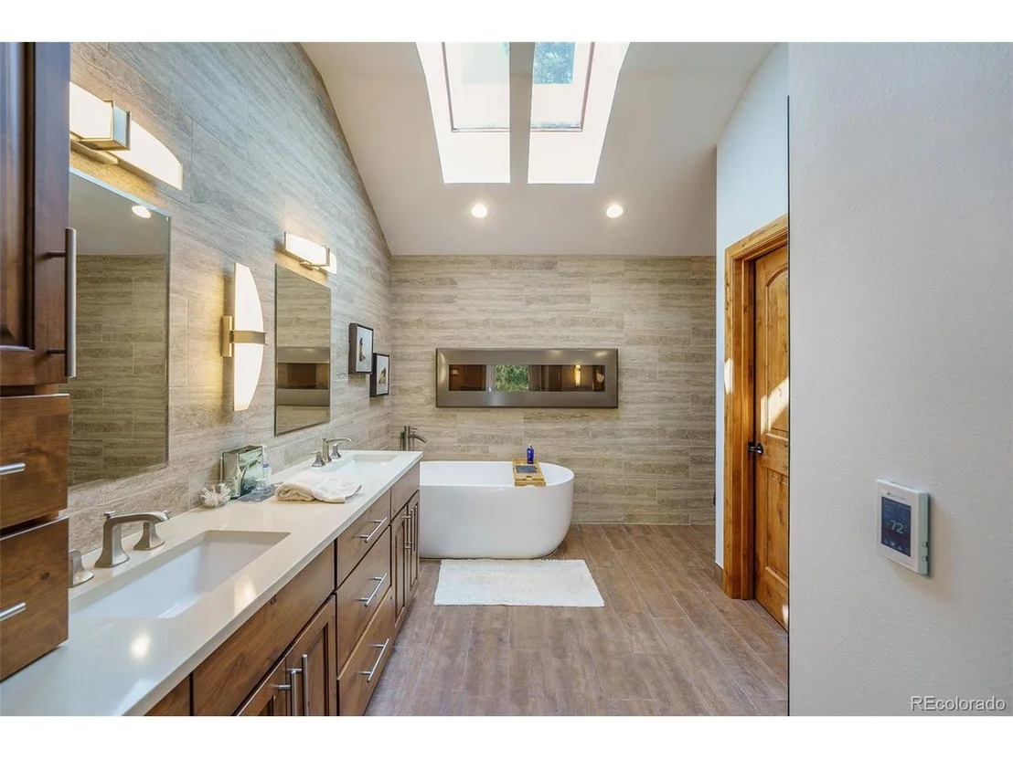 Photo of 2977 Keystone Dr