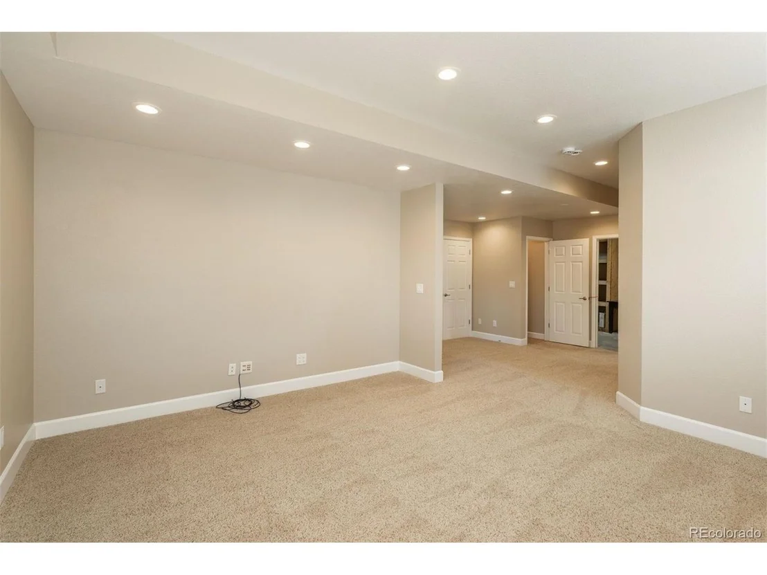Photo of 4062 Lee Cir