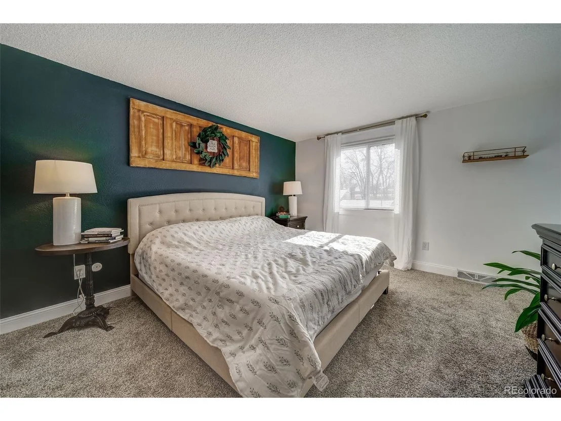 Photo of 9601 Sierra Dr
