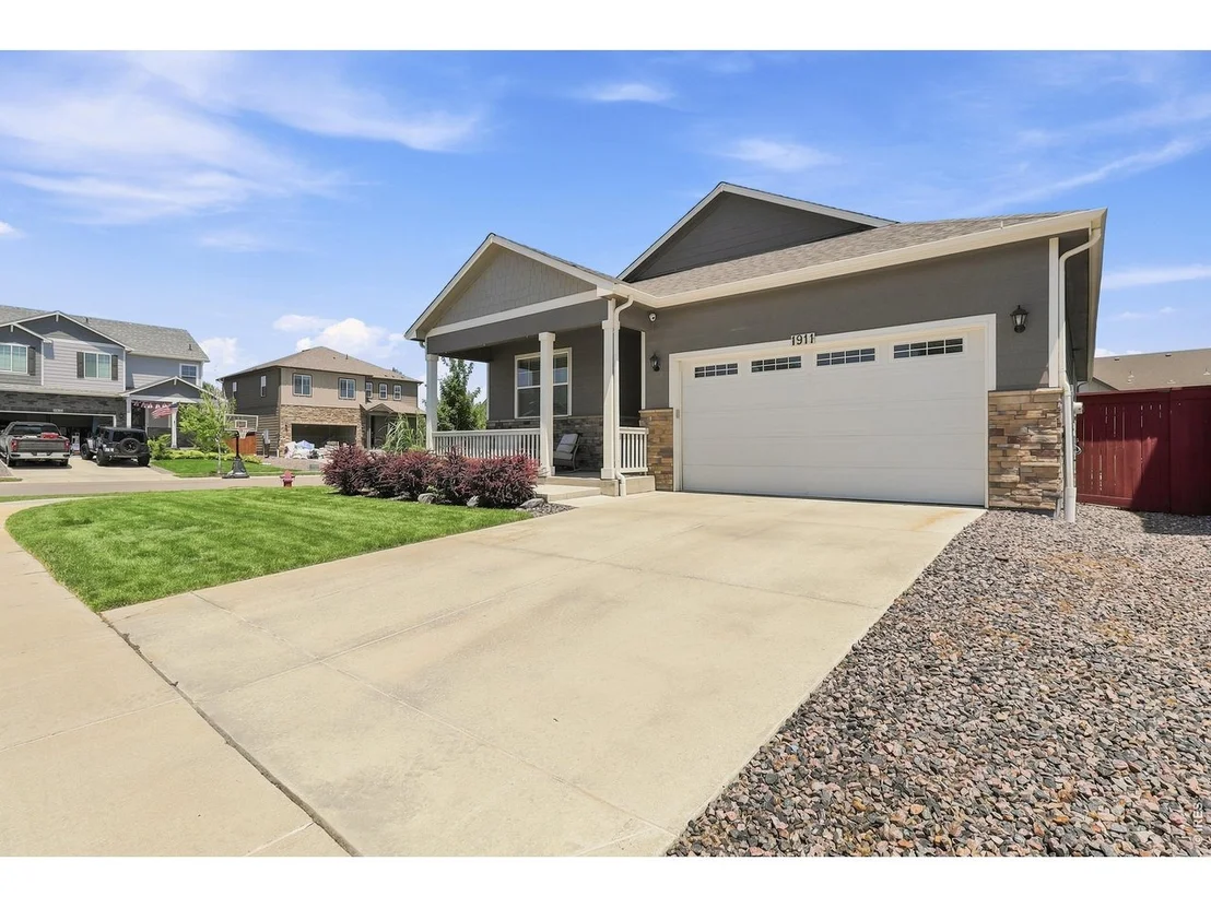 Photo of 1911 Raindrop Dr
