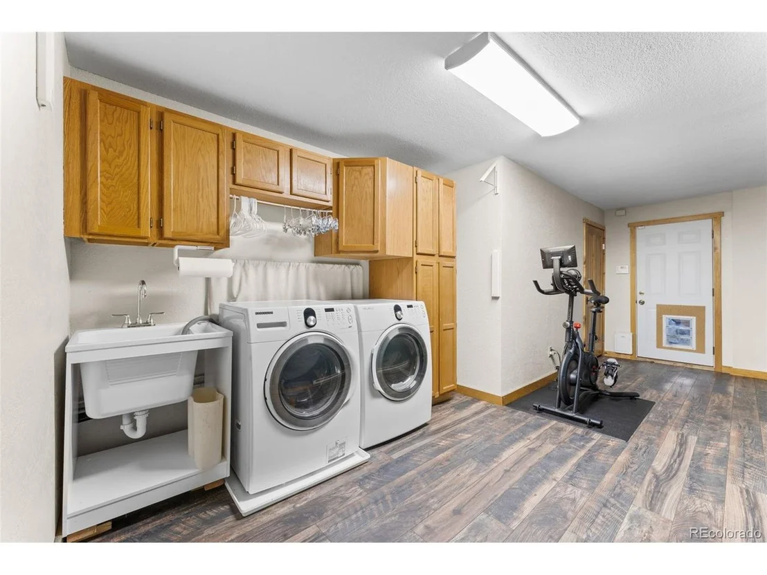 Photo of 25167 Red Cloud Dr