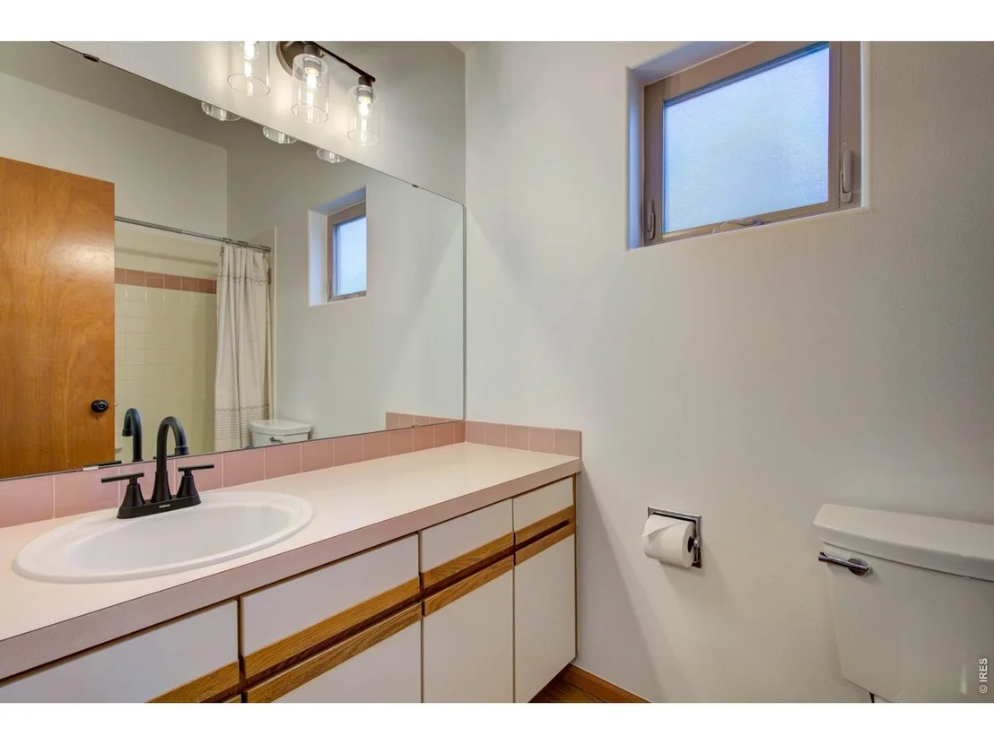 Photo of 213 Welch Dr