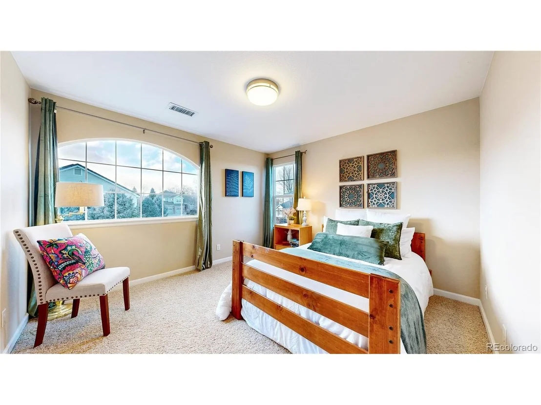 Photo of 5954 Star View Dr