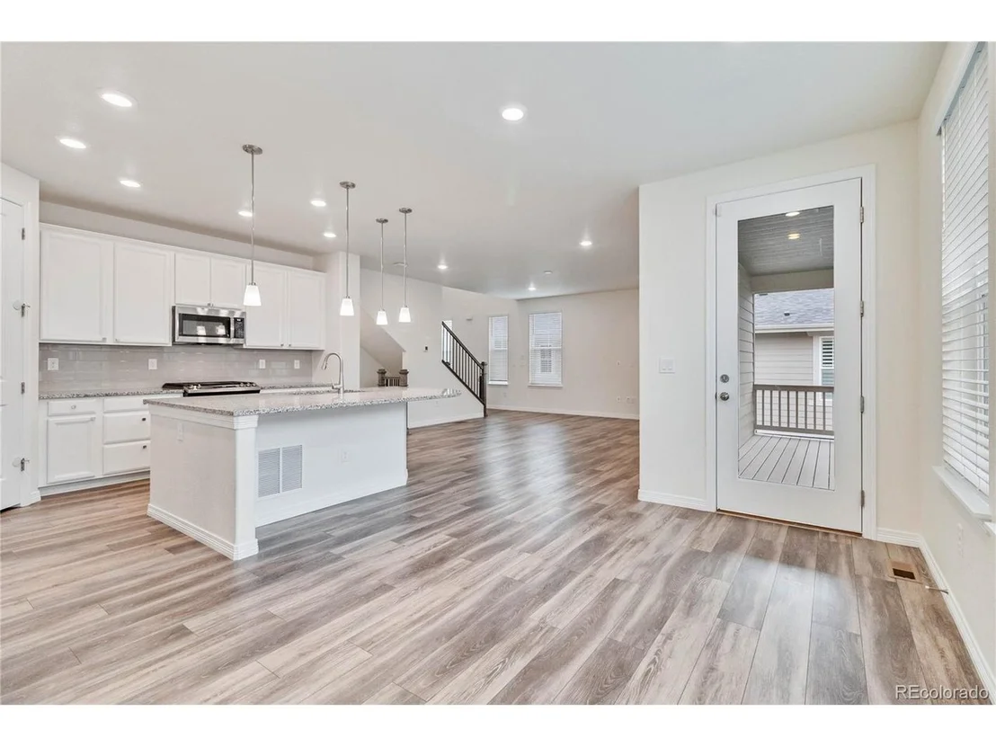 Photo of 790 Compass Dr