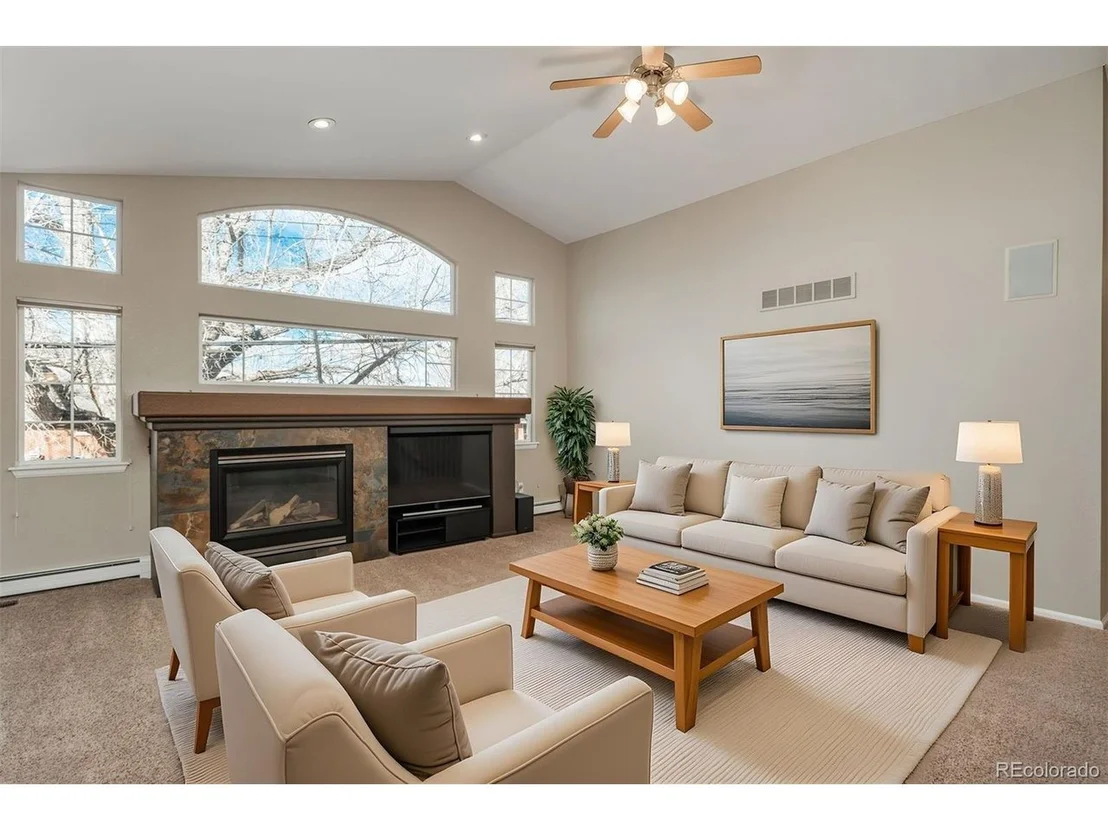 Photo of 4062 Lee Cir