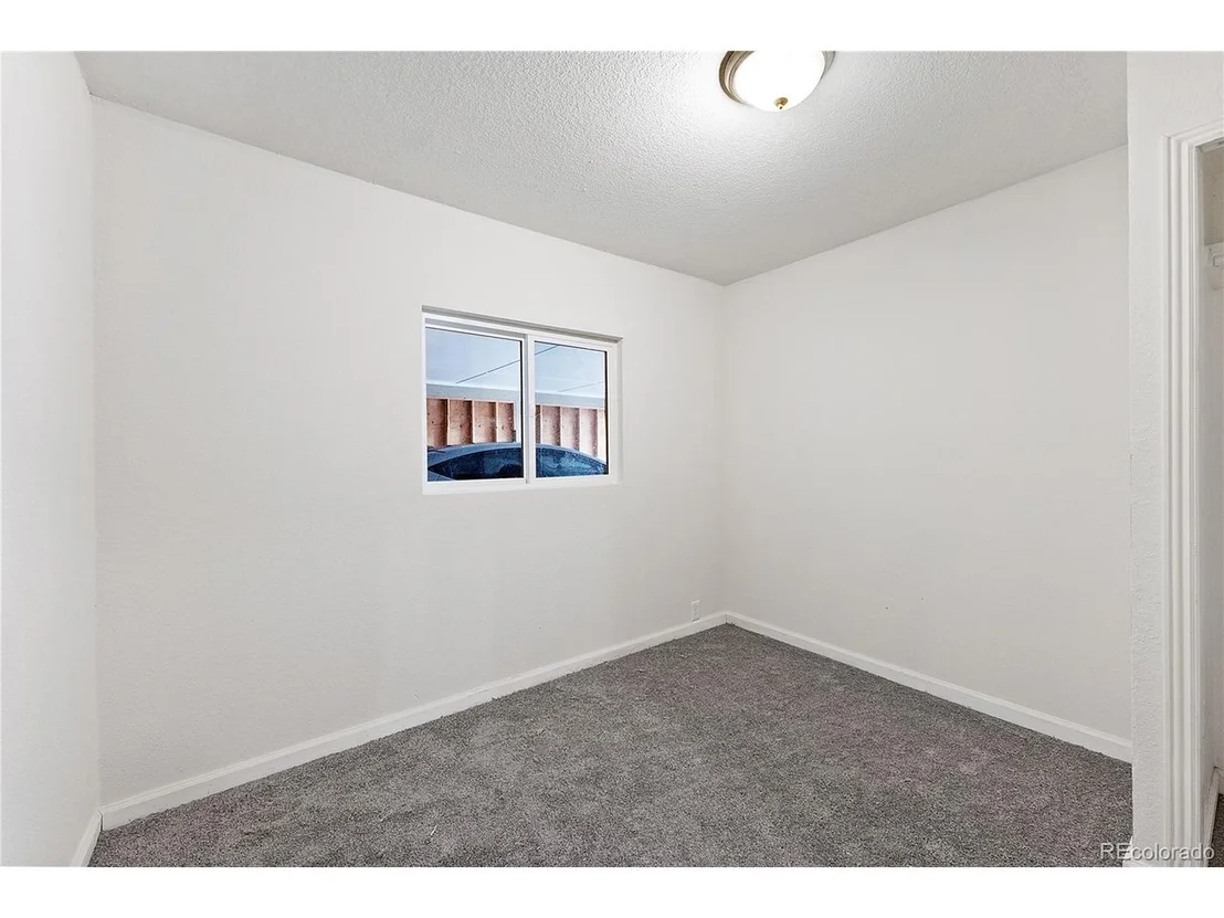 Photo of 9350 Hoffman Way