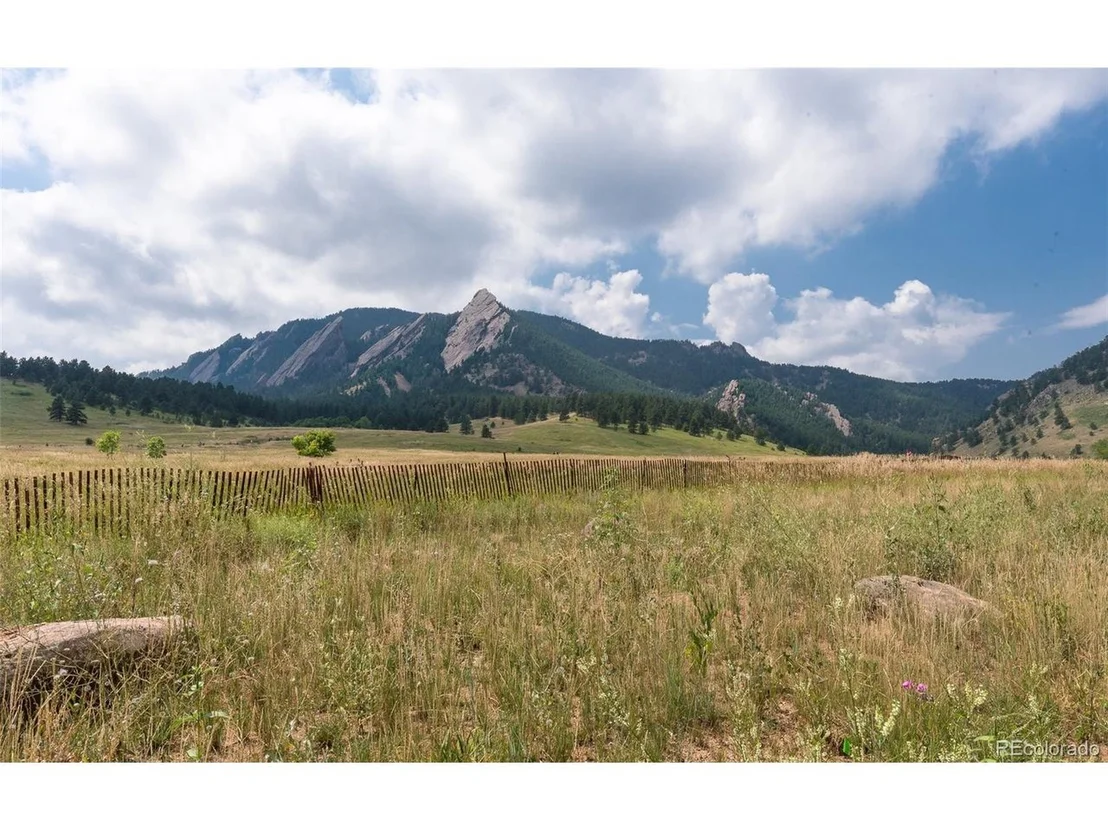 Photo of 7083 Indian Peaks Trl