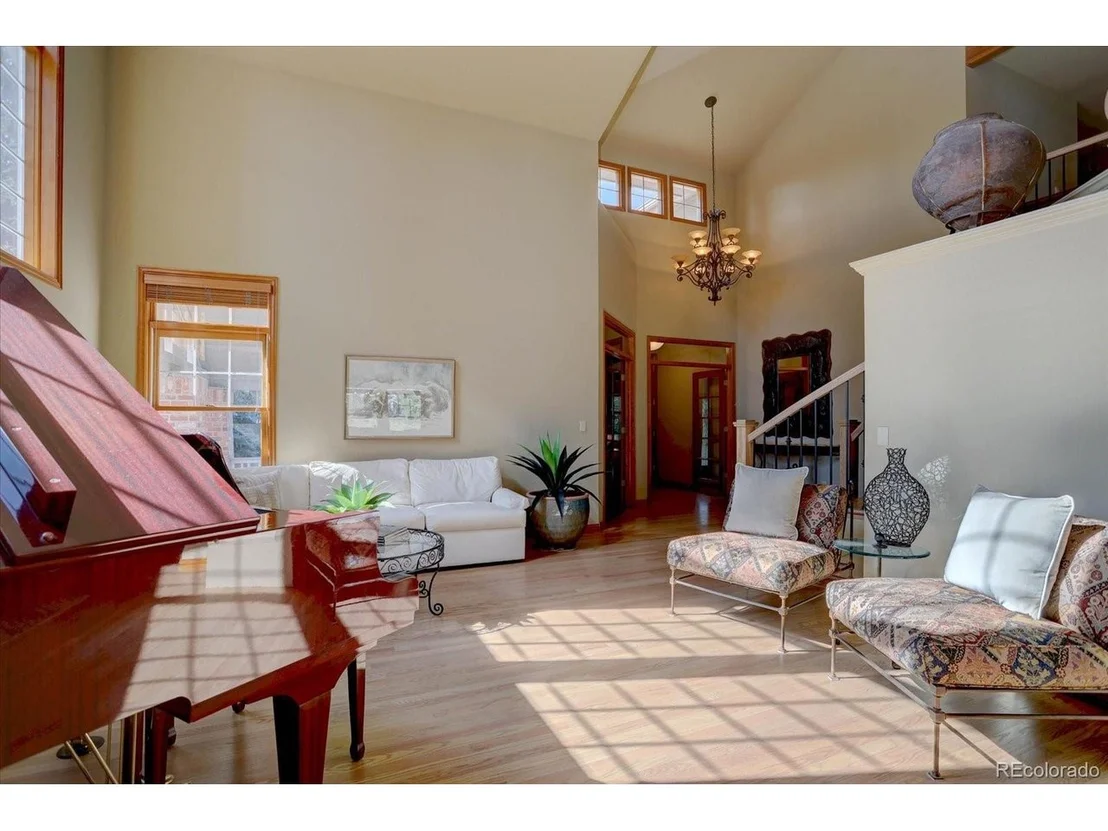 Photo of 19 Amaranth Dr
