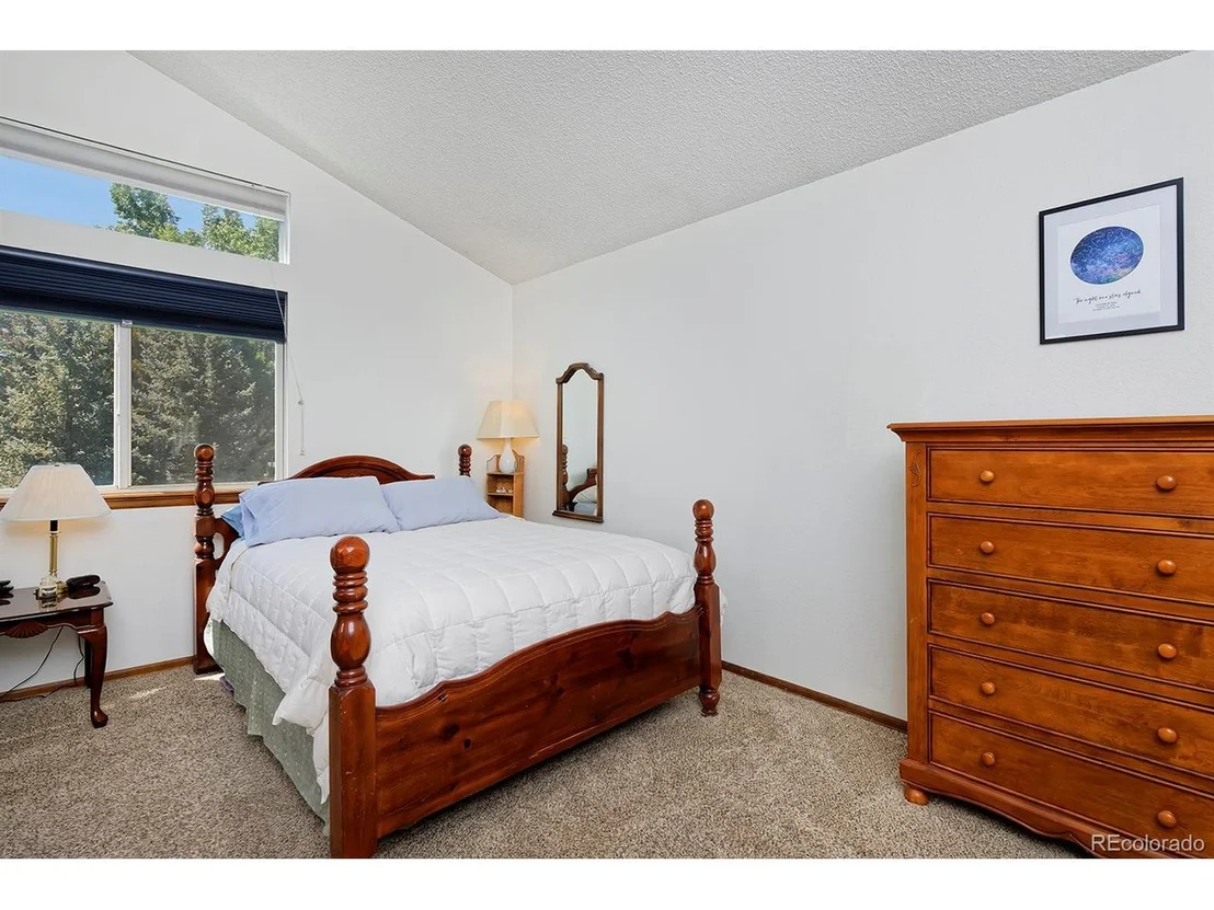 Photo of 372 Oak Ln
