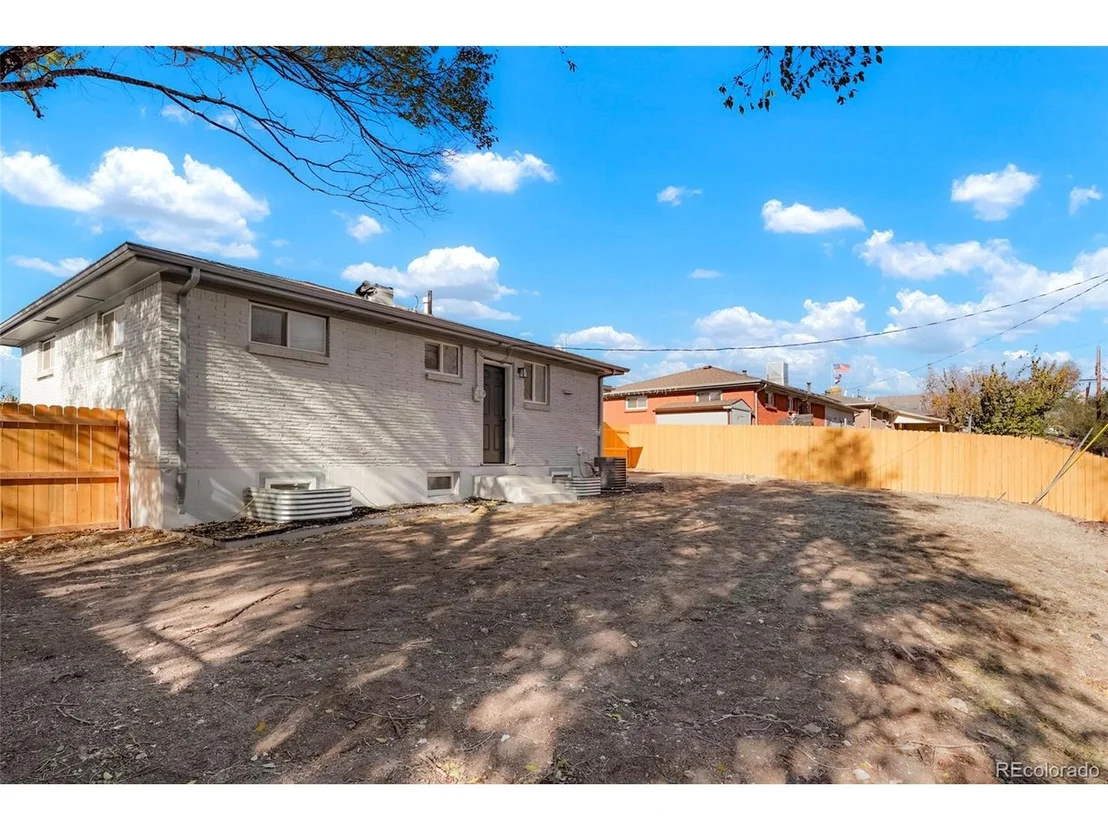 Photo of 7956 Joan Dr
