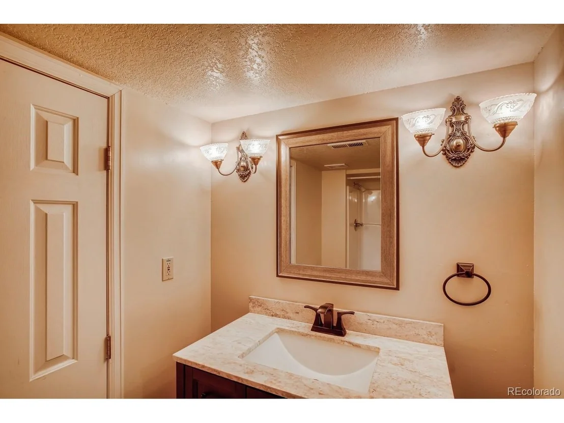 Photo of 11623 Laurel Ln