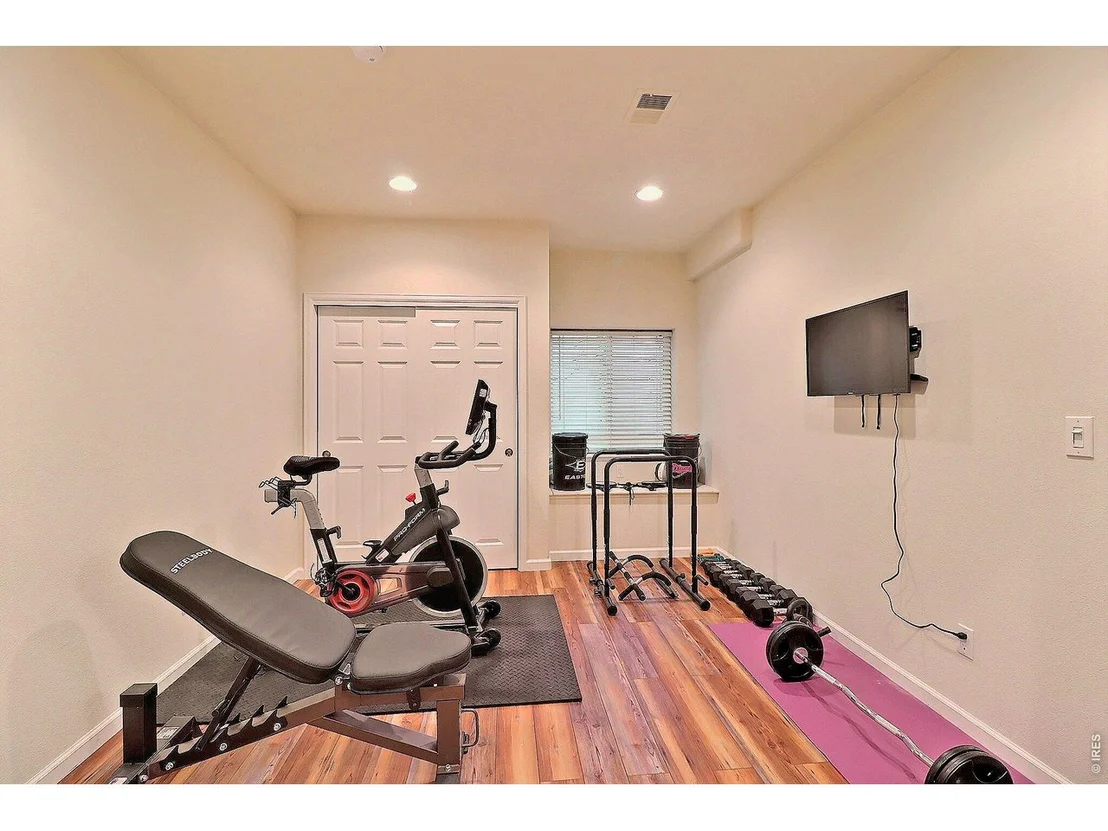 Photo of 101 54th Ave