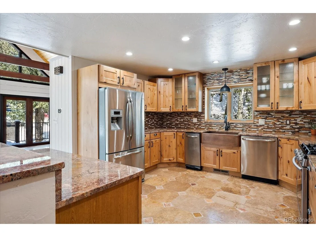 Photo of 81 Mountain View Dr