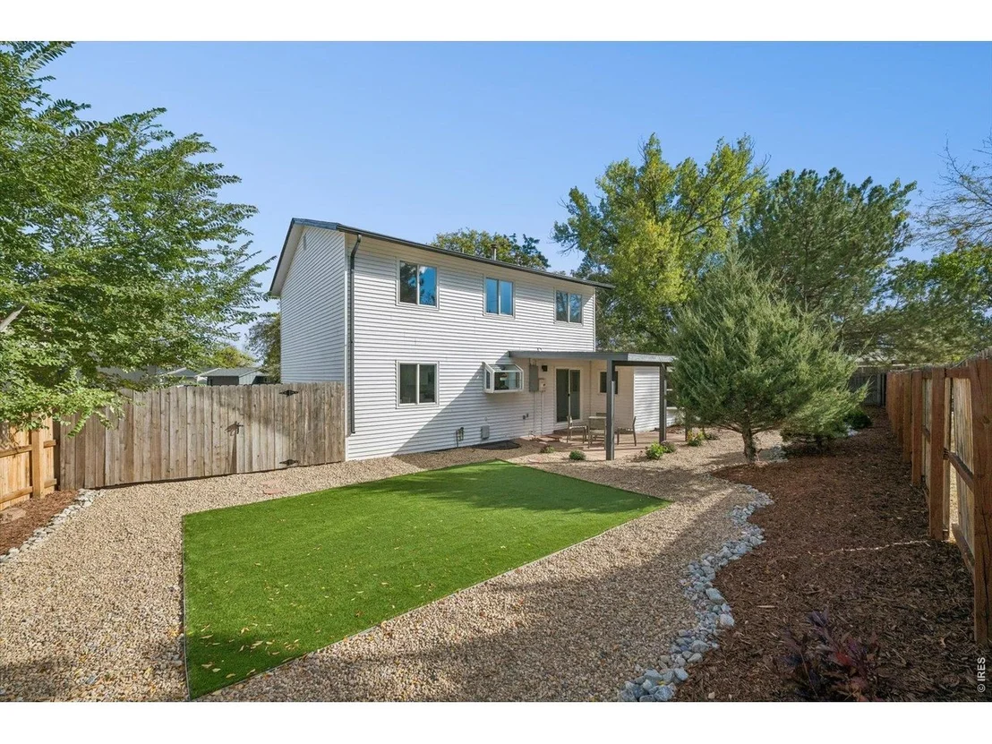 Photo of 2731 W 134th Cir