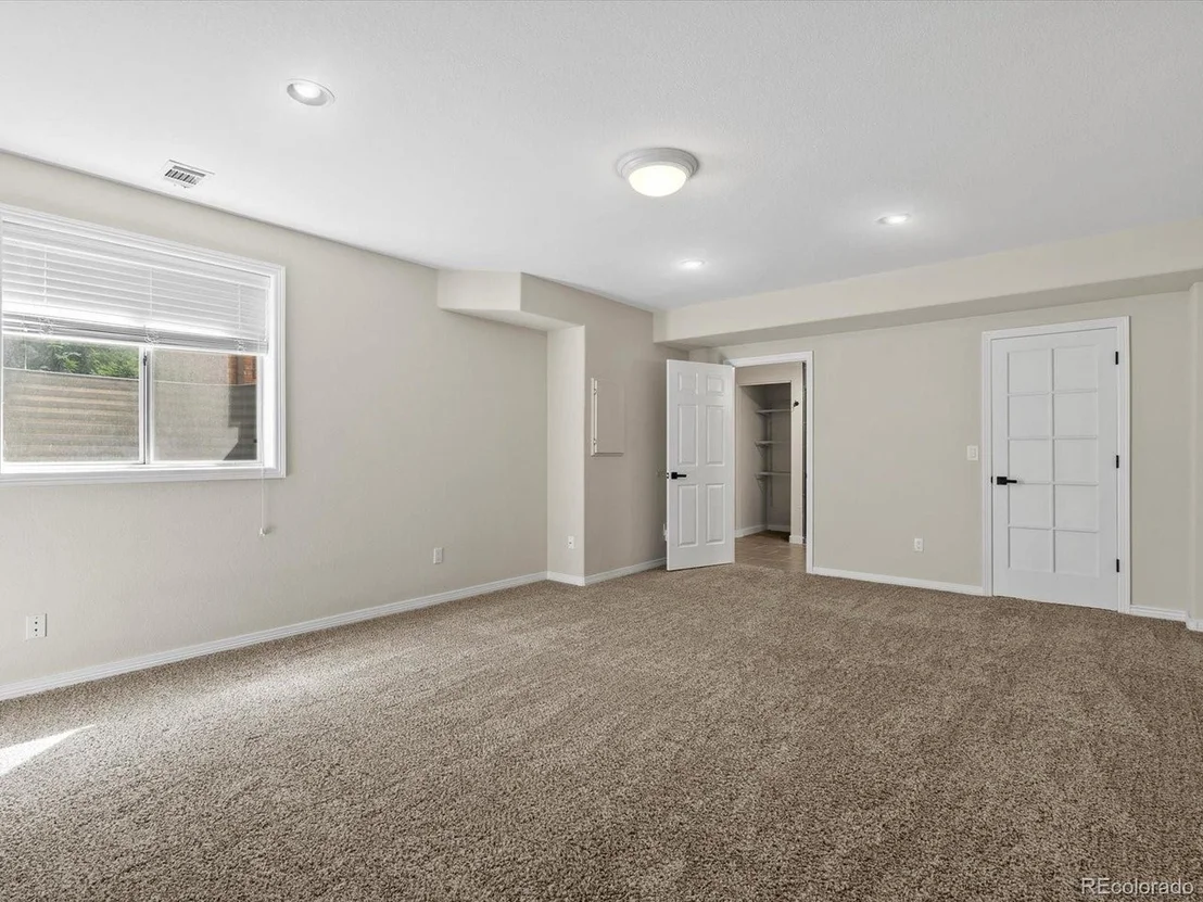 Photo of 8425 Green Island Cir