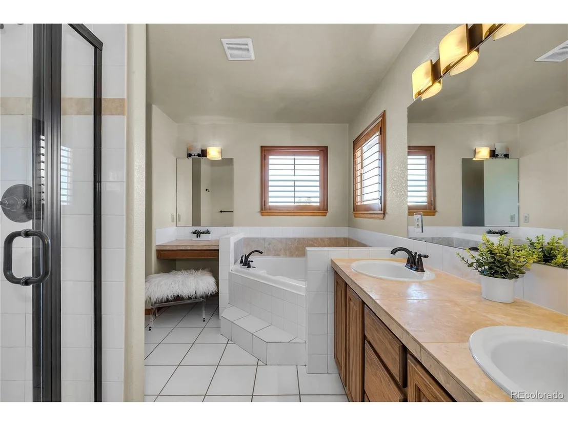Photo of 1020 Sundown Dr