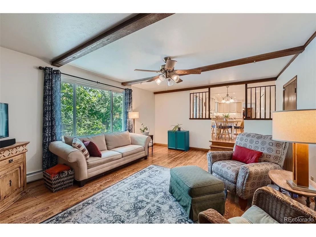 Photo of 9749 Sierra Dr