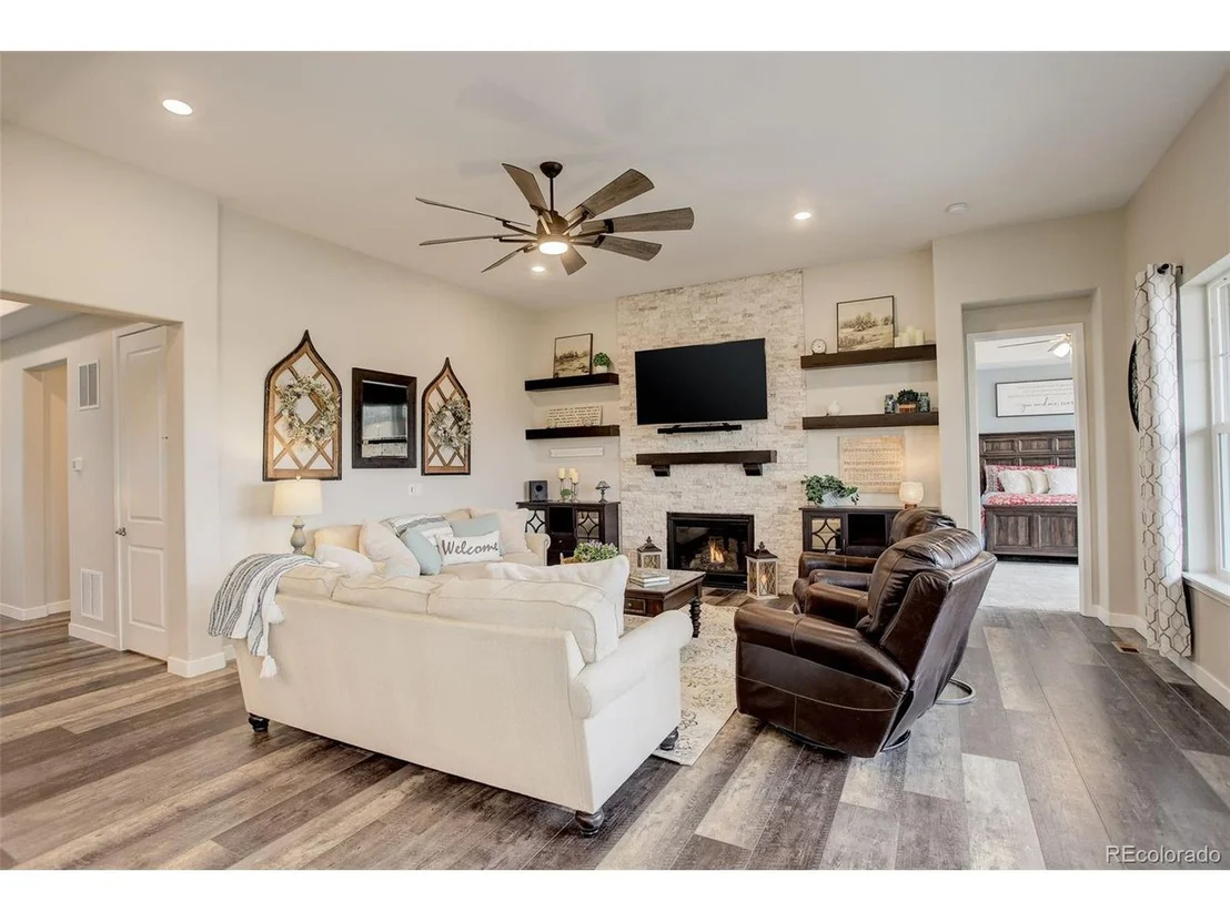 Photo of 23049 E Narrowleaf Dr