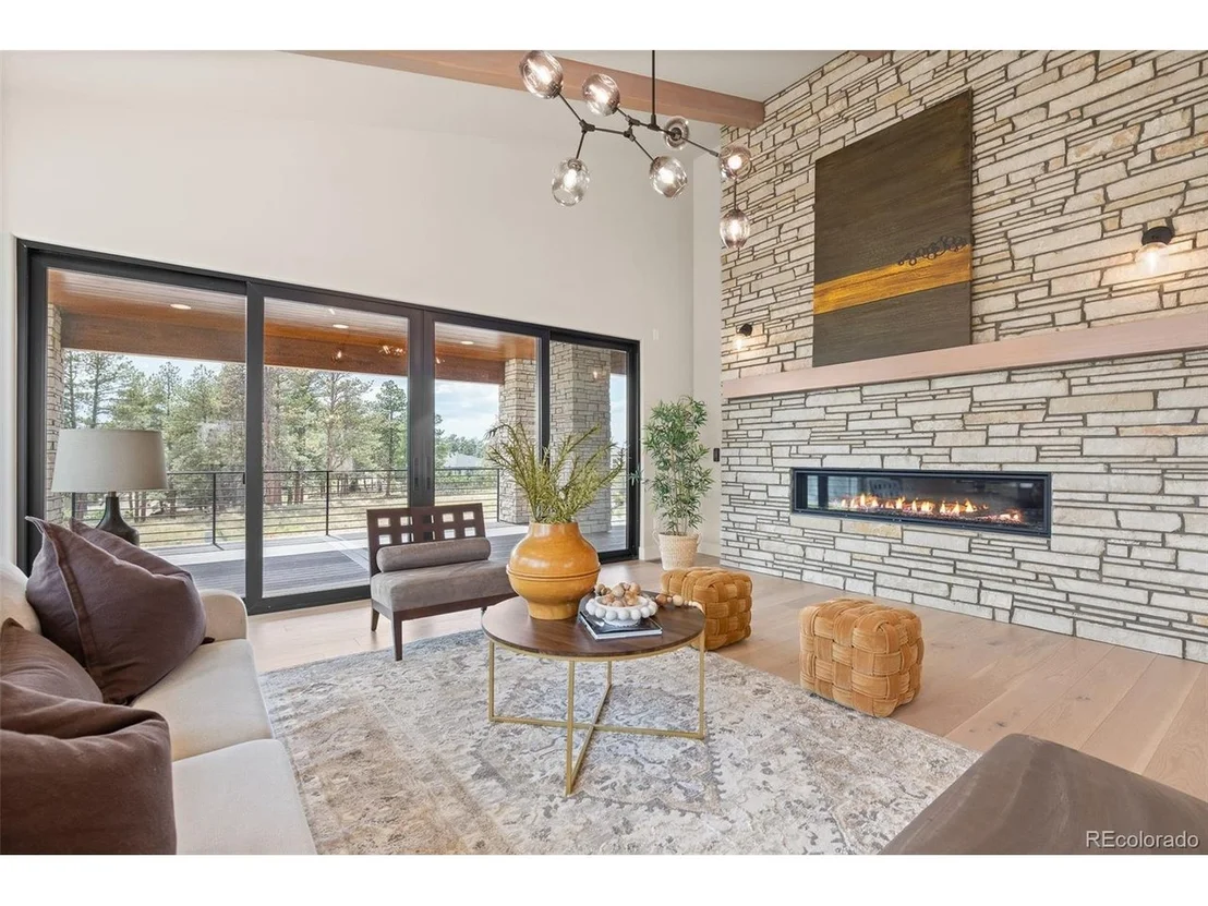 Photo of 5820 Powell Rd