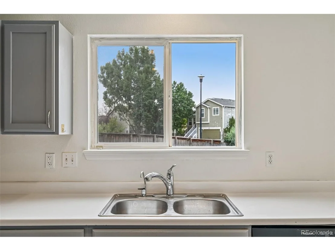 Photo of 1058 Oriole Cir