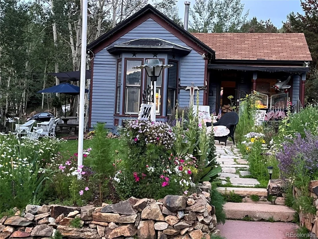 Photo of 340 Spring St