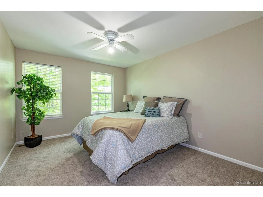 Photo of 2025 Maples Pl