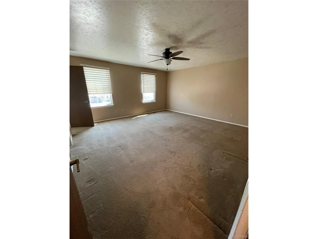 Photo of 3109 N Oak Cir