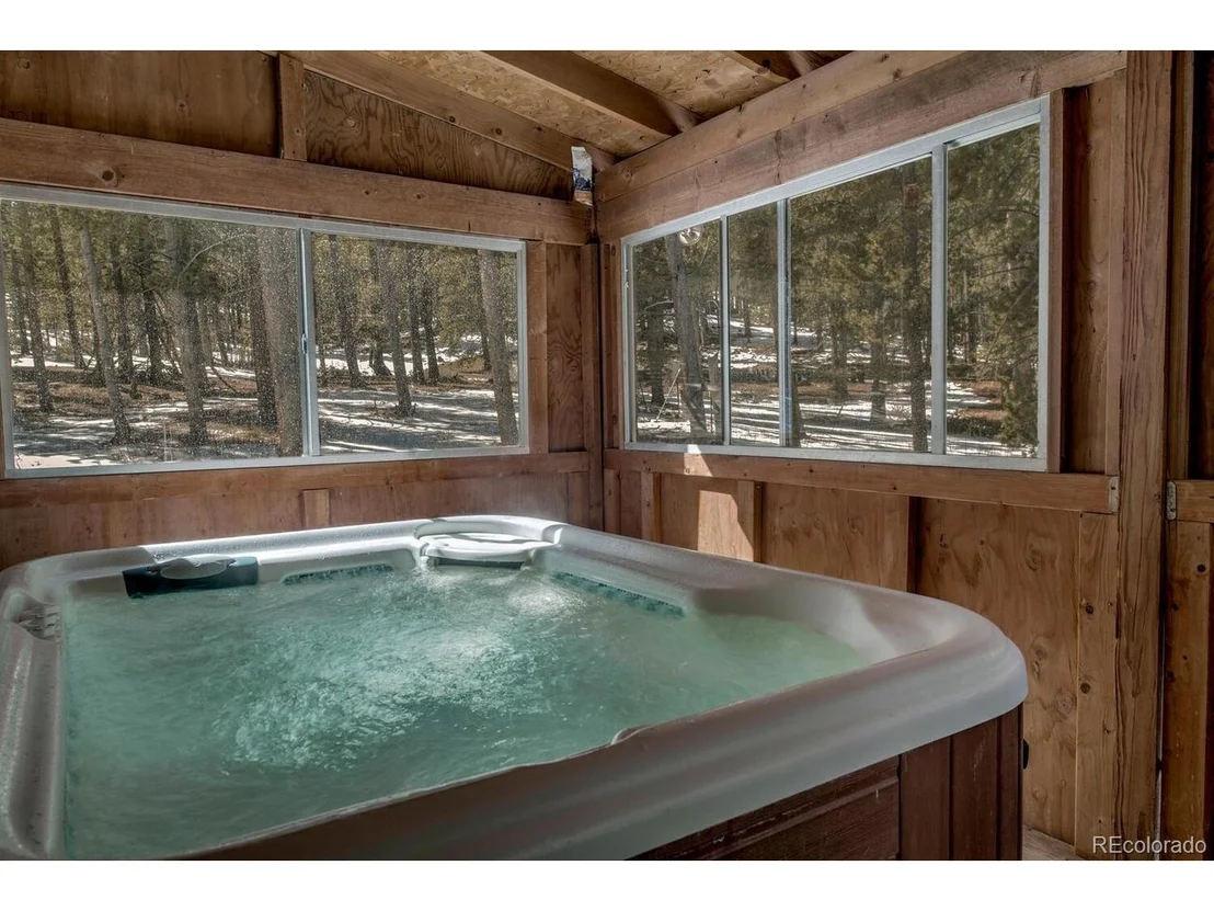 Photo of 154 Lakeside Dr