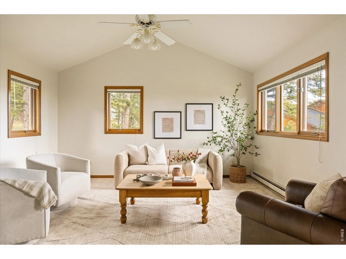 Photo of 124 Deer Trail Cir