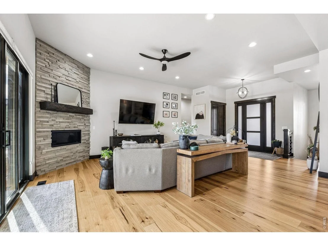 Photo of 2355 Sugarloaf Rd