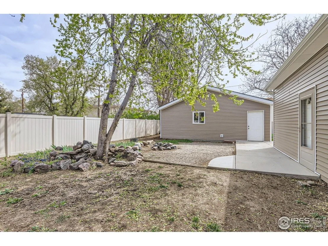 Photo of 214 2nd St