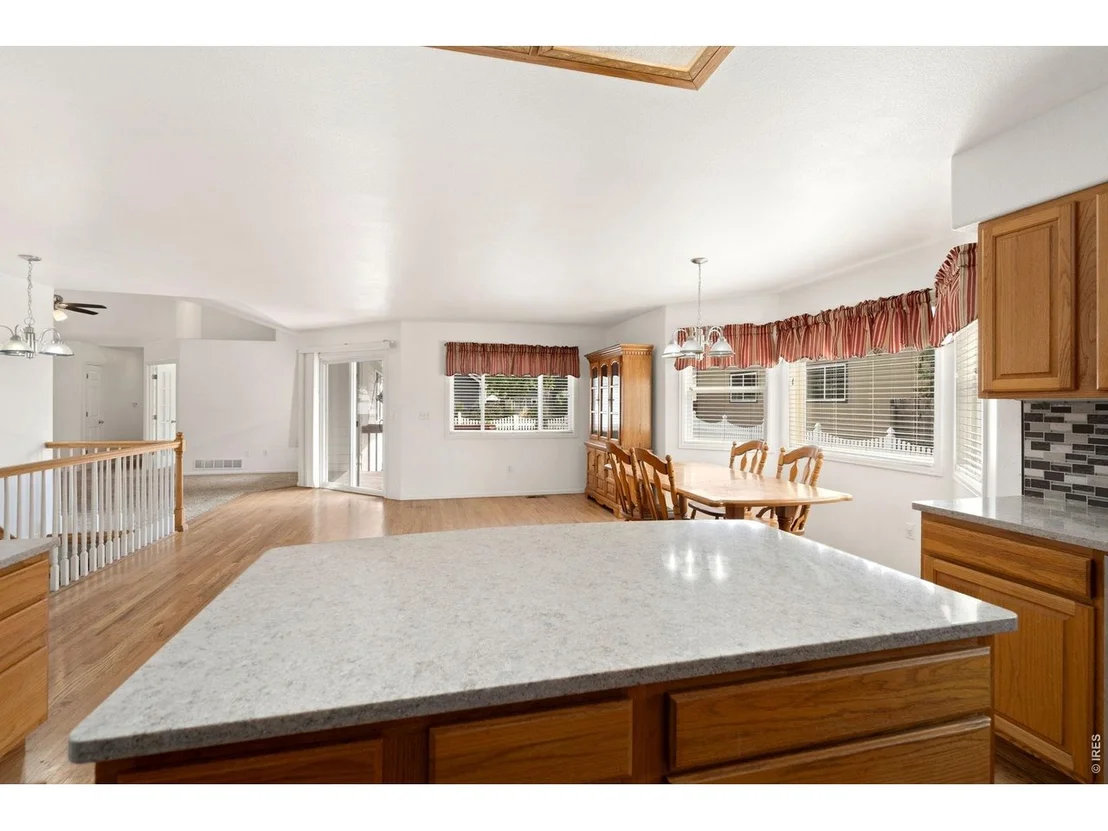 Photo of 910 N 7th Pl