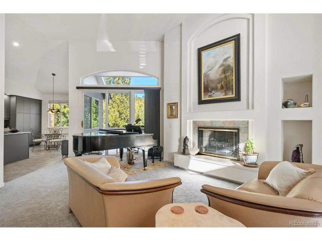 Photo of 31415 Forestland Dr