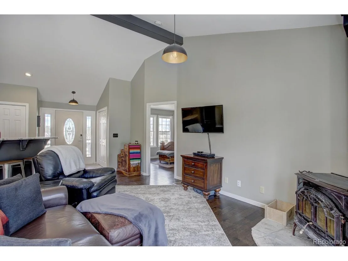 Photo of 18 Foxtail Dr